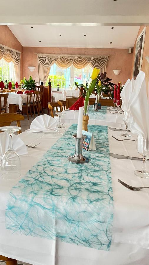 Hotel & Restaurant Am Kirschberg Alten Buseck エクステリア 写真