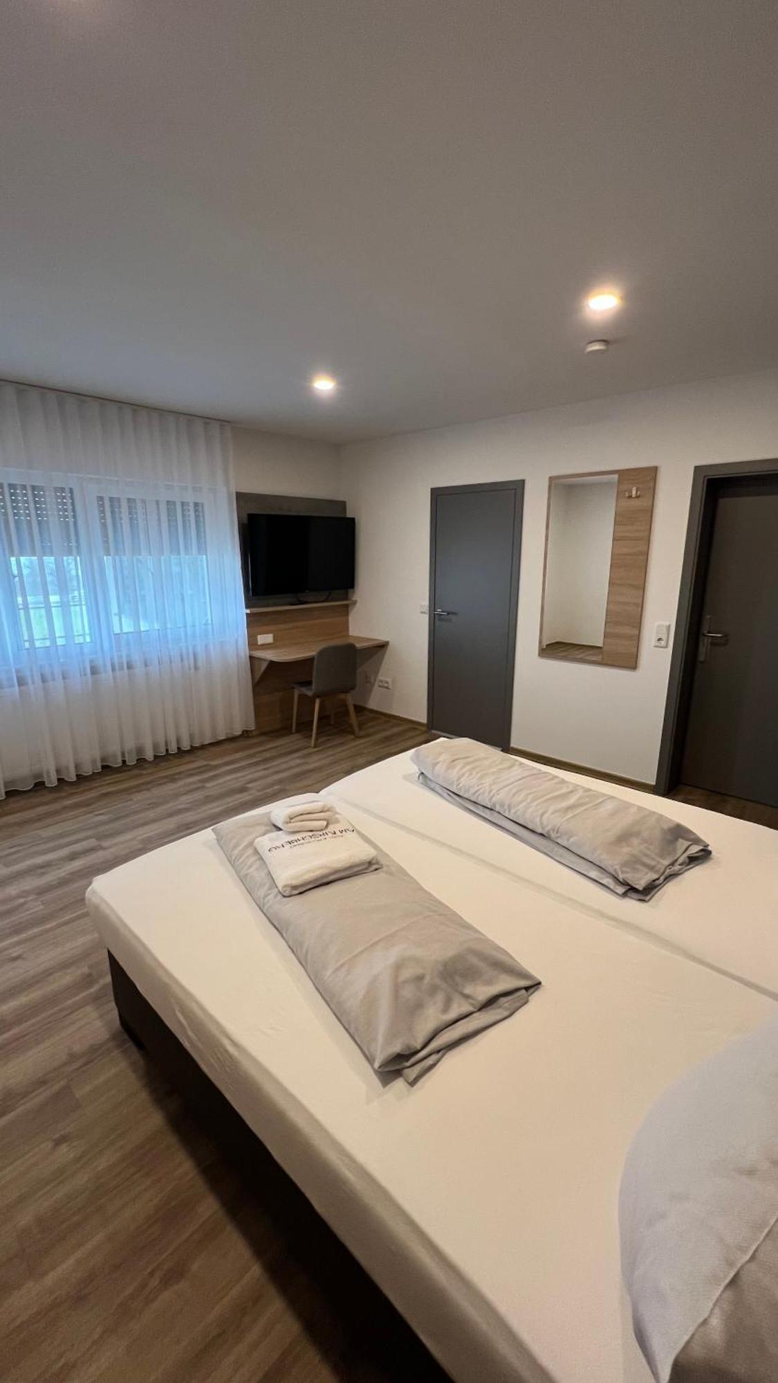 Hotel & Restaurant Am Kirschberg Alten Buseck エクステリア 写真