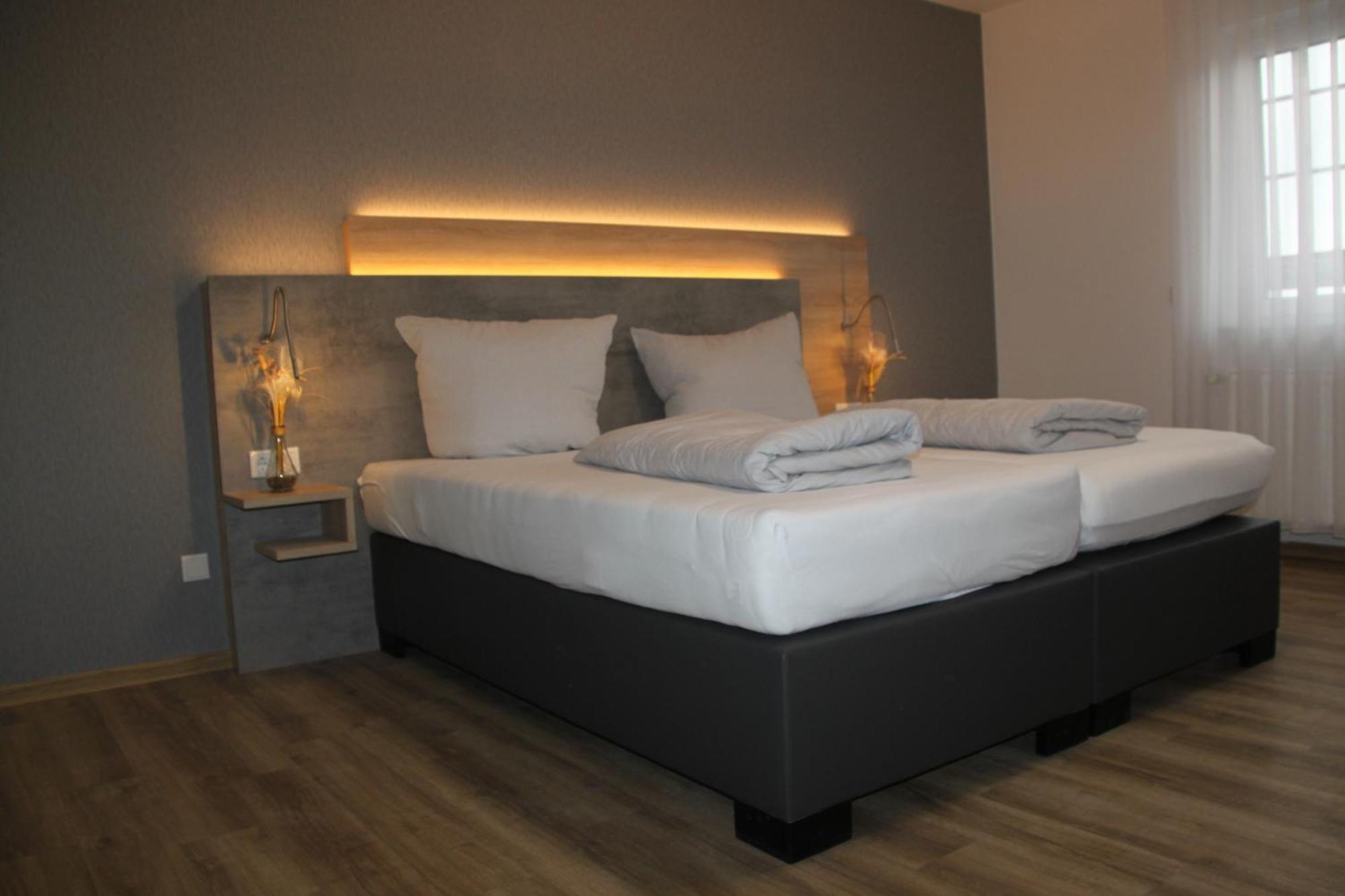 Hotel & Restaurant Am Kirschberg Alten Buseck エクステリア 写真