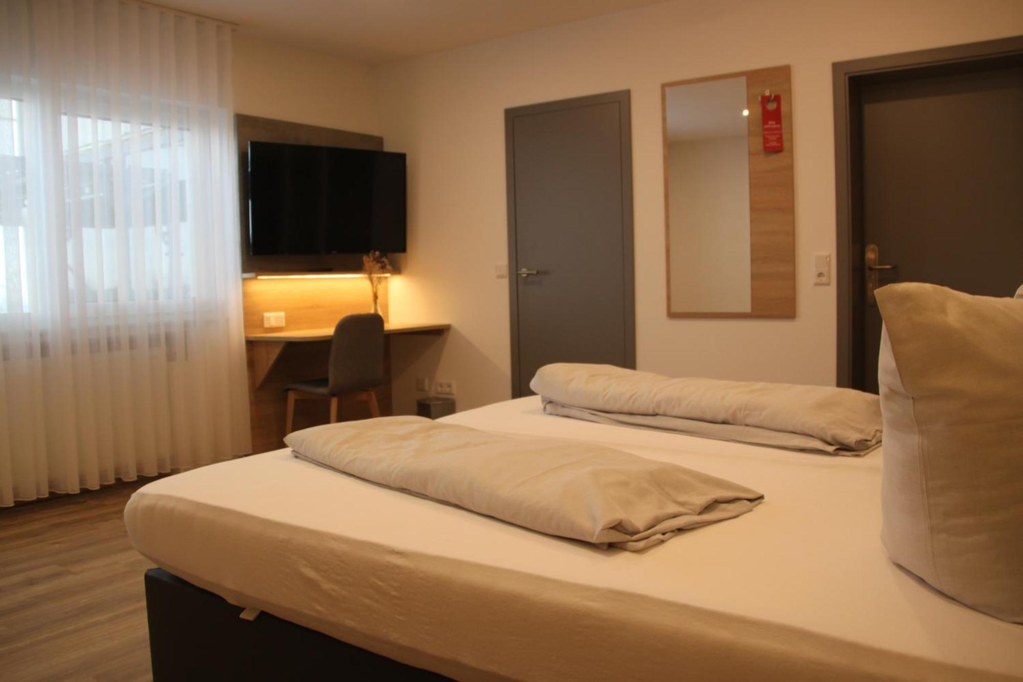 Hotel & Restaurant Am Kirschberg Alten Buseck エクステリア 写真