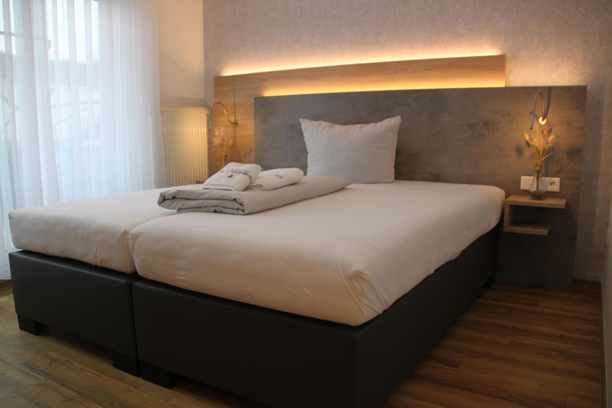Hotel & Restaurant Am Kirschberg Alten Buseck エクステリア 写真